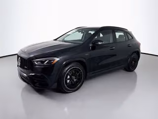 2026 Mercedes-Benz GLA 35 AMG