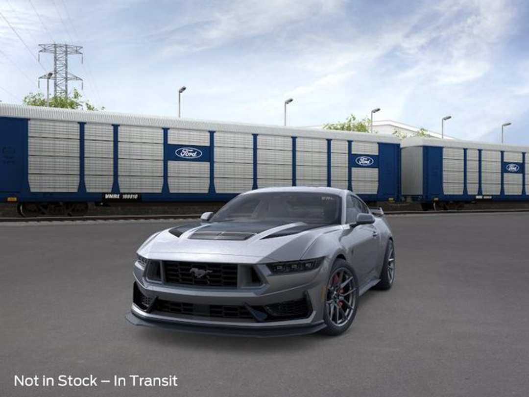 2026 Ford Mustang Dark Horse - Image 2
