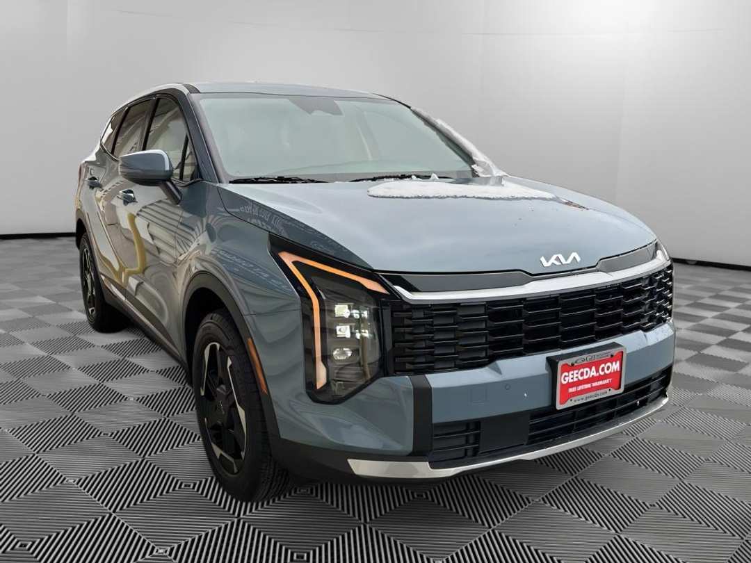 2026 Kia Sportage Hybrid S - Image 3