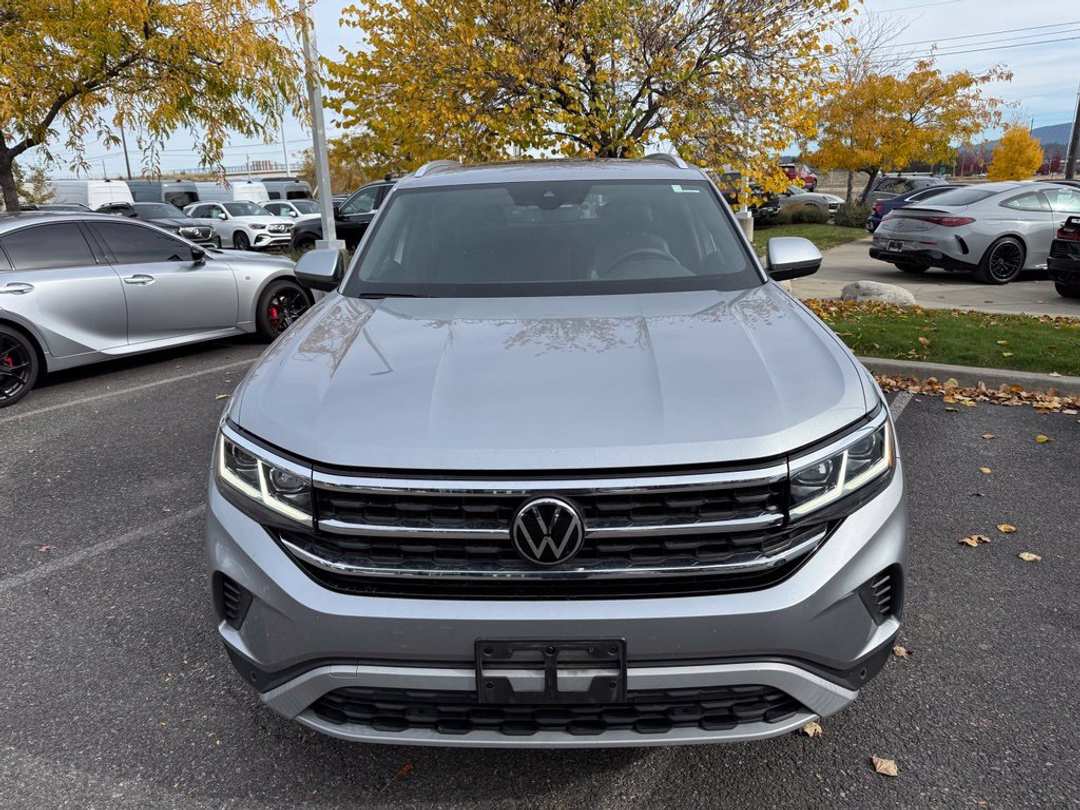 2023 Volkswagen Atlas Cross Sport 2.0T SEL - Image 2