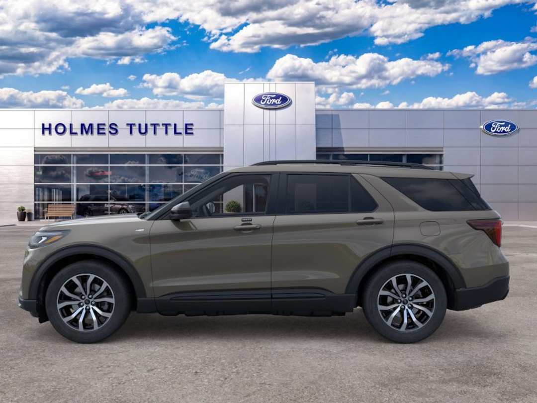 2026 Ford Explorer STLine - Image 3