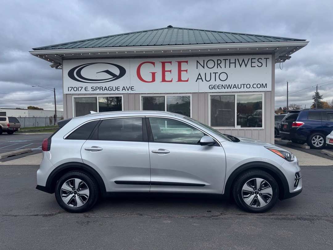 2020 Kia Niro LX - Image 2