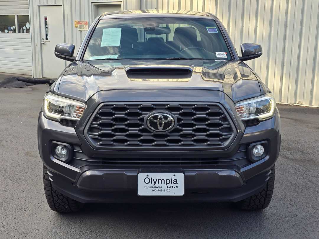 2020 Toyota Tacoma TRD Sport - Image 2