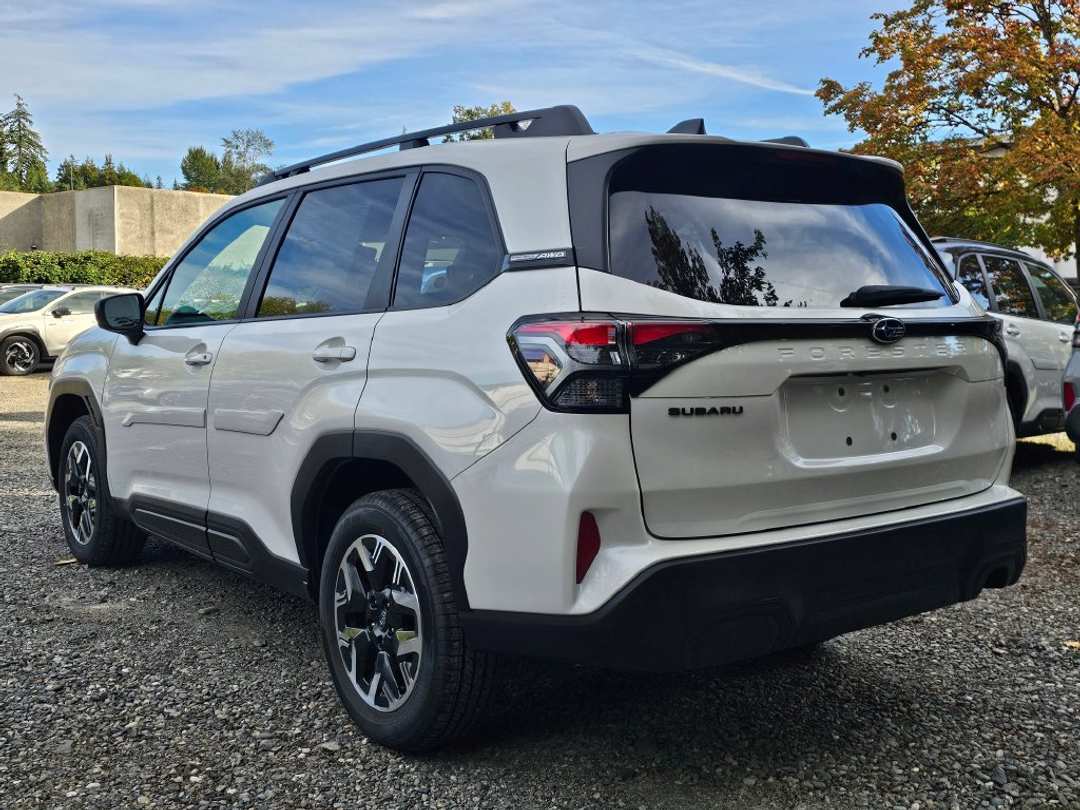 2026 Subaru Forester Premium - Image 3