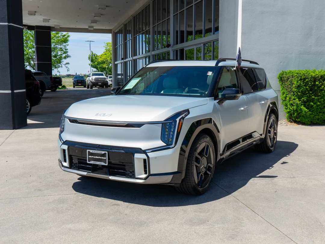 2024 Kia Ev9 GTLine - Image 3