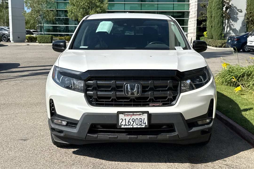 2024 Honda Ridgeline Sport - Image 3