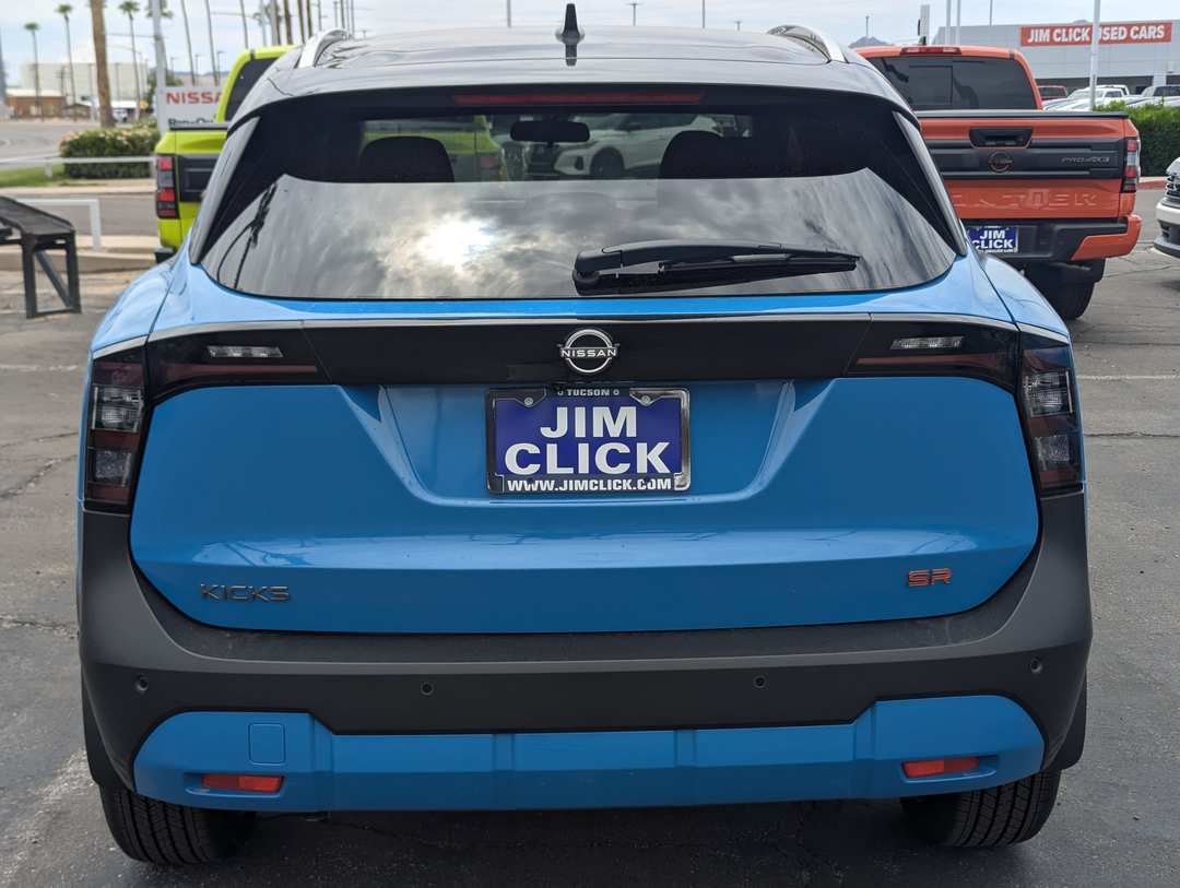 2026 Nissan Kicks SR - Image 3