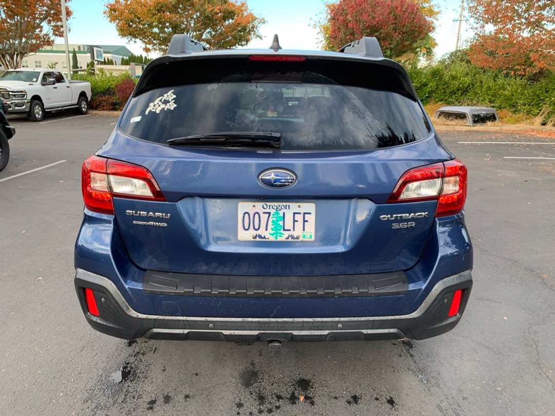 2019 Subaru Outback 3.6R - Image 3