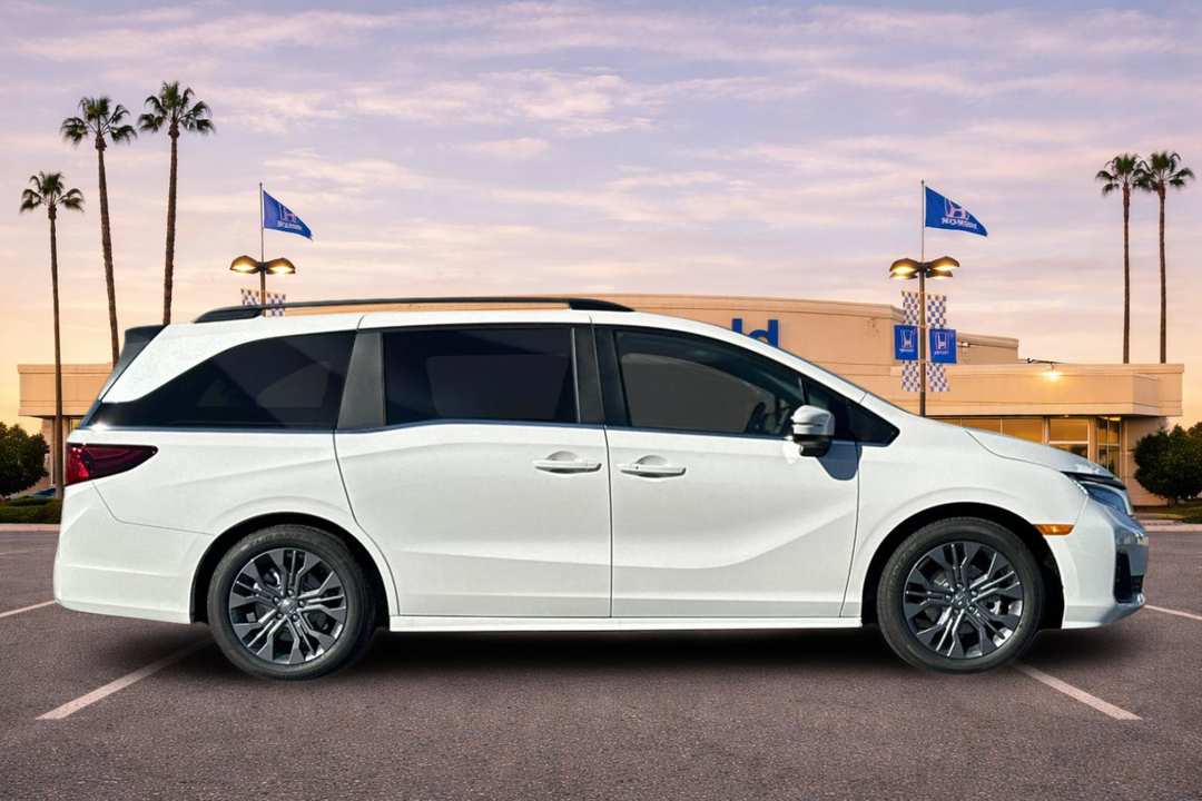 2027 Honda Odyssey Touring - Image 3