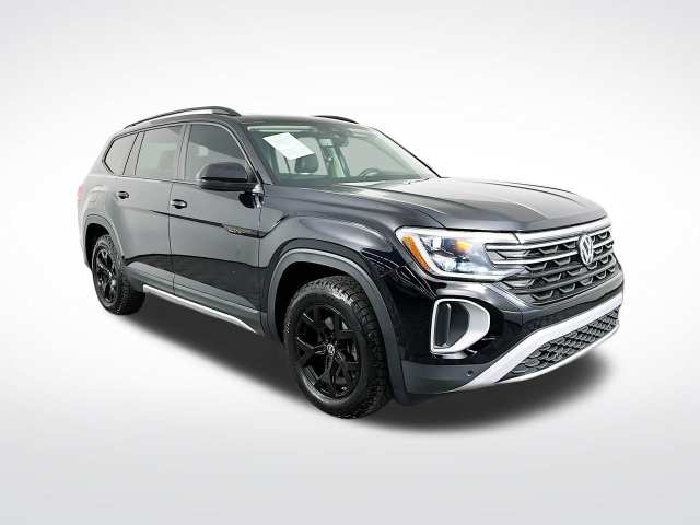 2024 Volkswagen Atlas 2.0T Peak Edition SE w/Technology