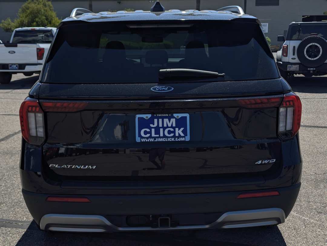 2026 Ford Explorer Platinum - Image 3