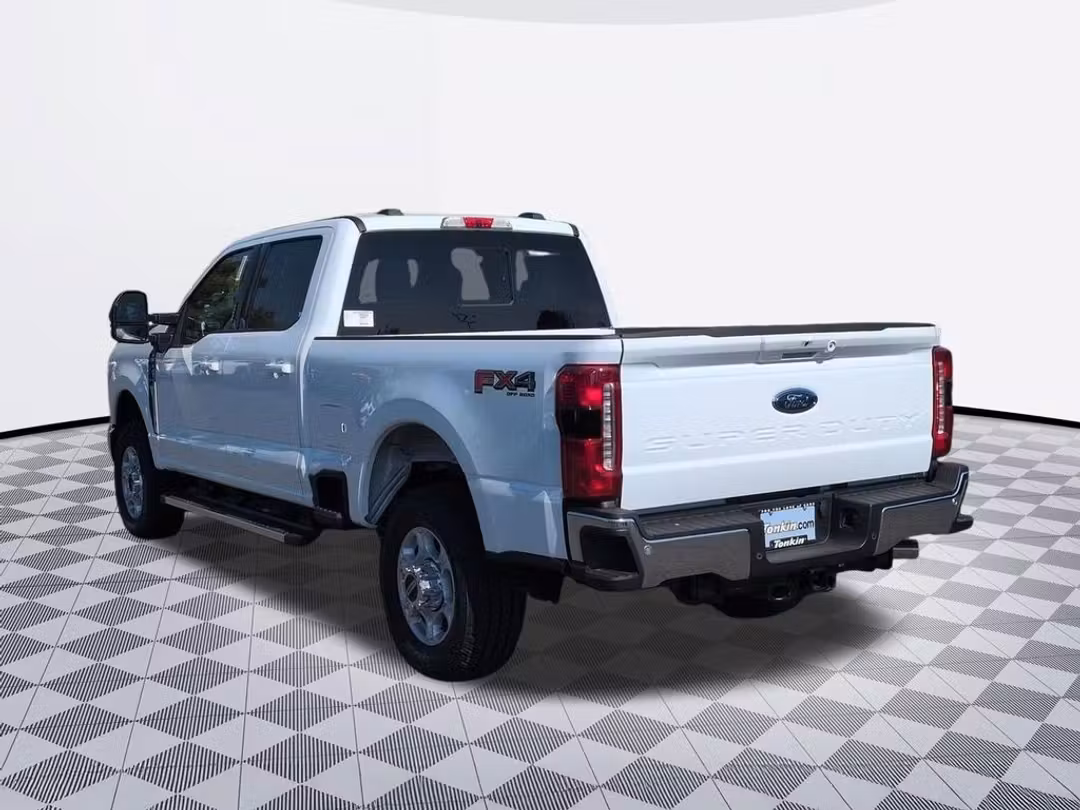 2026 Ford F-250Sd XLT - Image 3