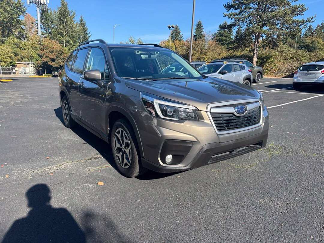 2021 Subaru Forester Premium - Image 3