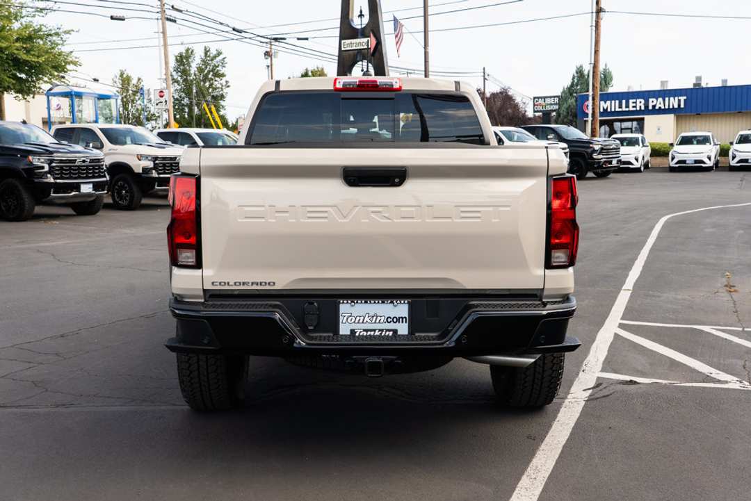 2026 Chevrolet Colorado Trail Boss - Image 3