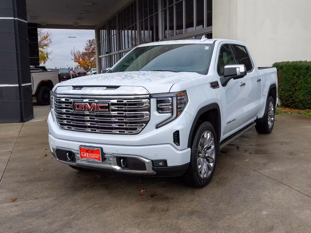 2026 GMC Sierra 1500 Denali - Image 3