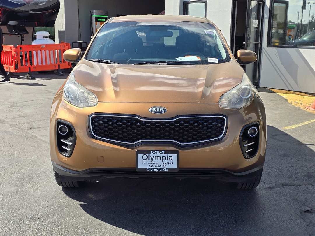 2017 Kia Sportage LX - Image 2