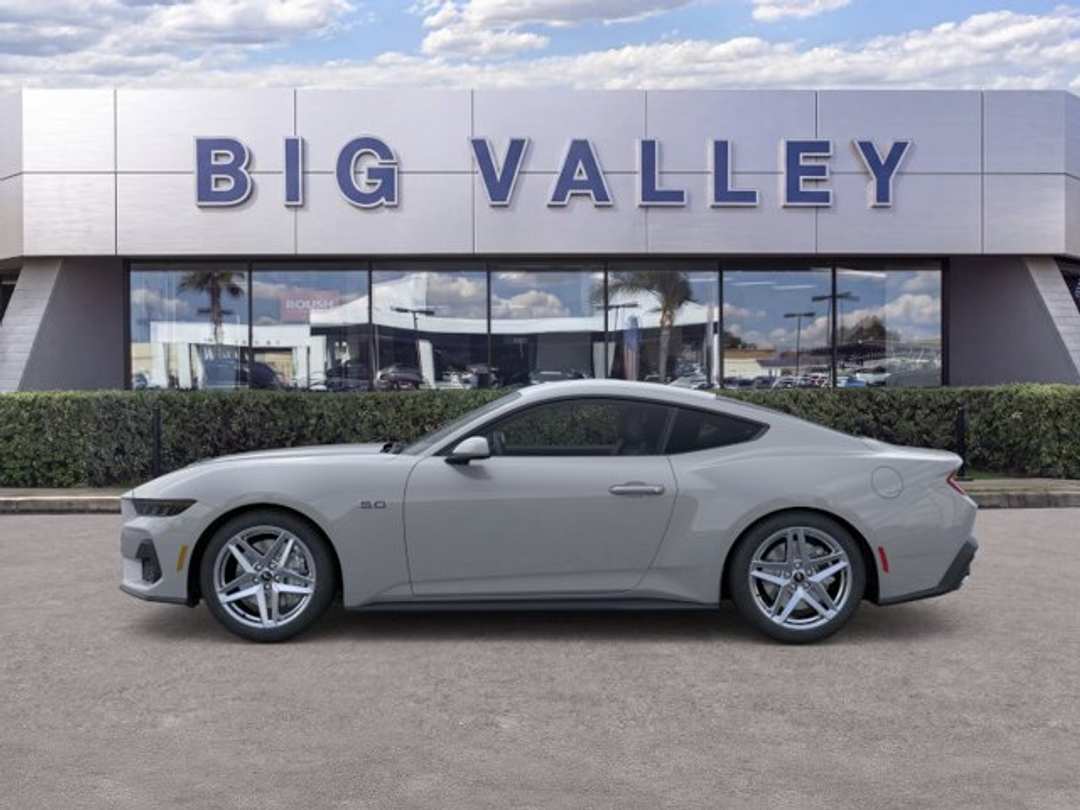 2026 Ford Mustang GT Premium - Image 3