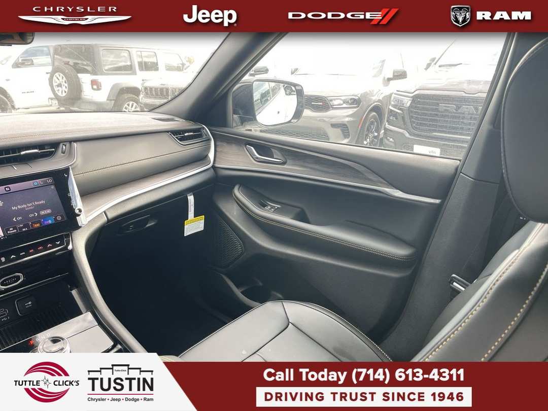 2026 Jeep Grand Cherokee L 85th Anniversary Edition - Image 3