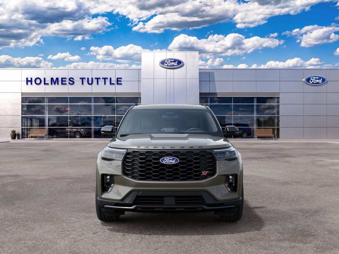 2027 Ford Explorer ST - Image 3