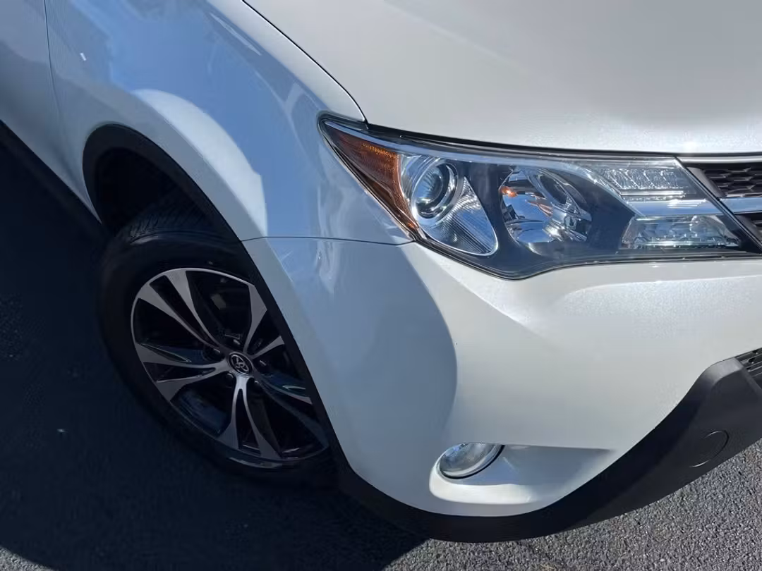 2015 Toyota Rav4 Limited - Image 2