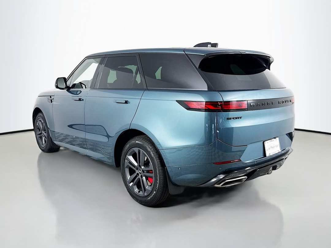 2024 Land Rover Range Rover Sport Dynamic SE - Image 3