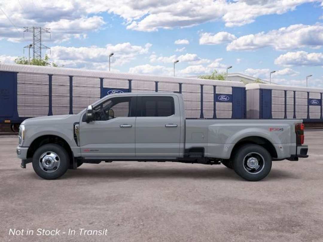 2026 Ford F-350Sd Platinum - Image 3