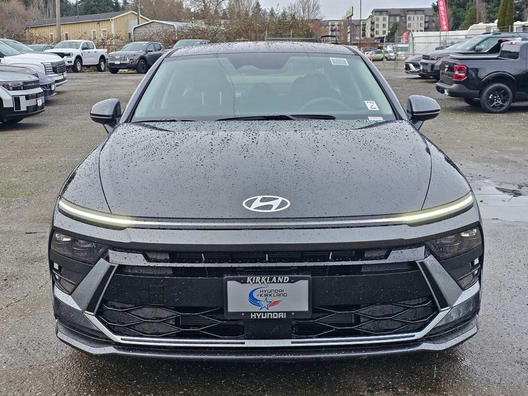 2026 Hyundai Sonata Hybrid Blue - Image 2