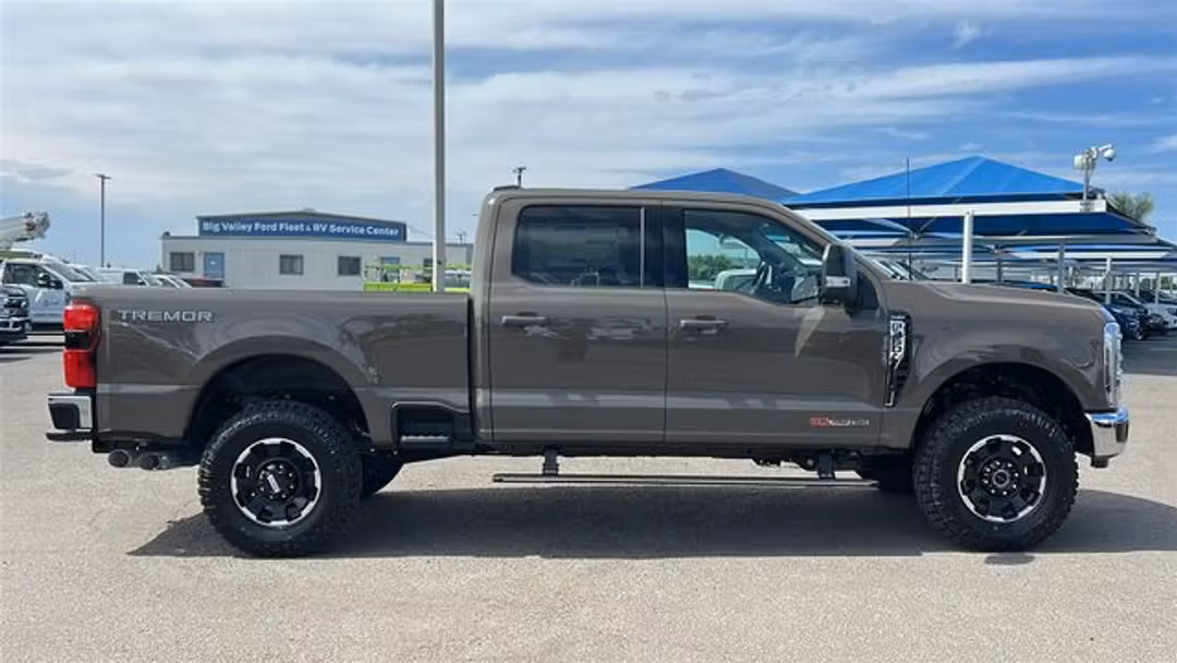 2026 Ford F-350Sd Lariat - Image 2