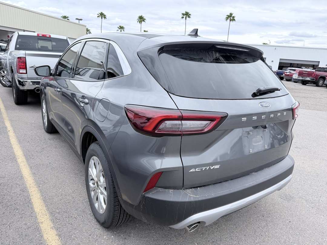 2024 Ford Escape Active - Image 3