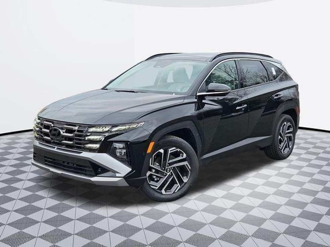 2026 Hyundai Tucson Hybrid Limited - Image 2