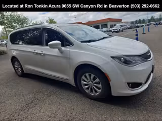 2019 Chrysler Pacifica Touring L