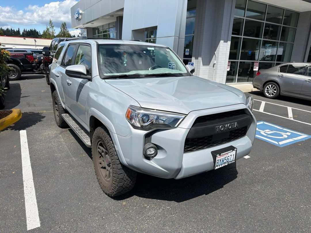 2021 Toyota 4Runner Trail - Image 3