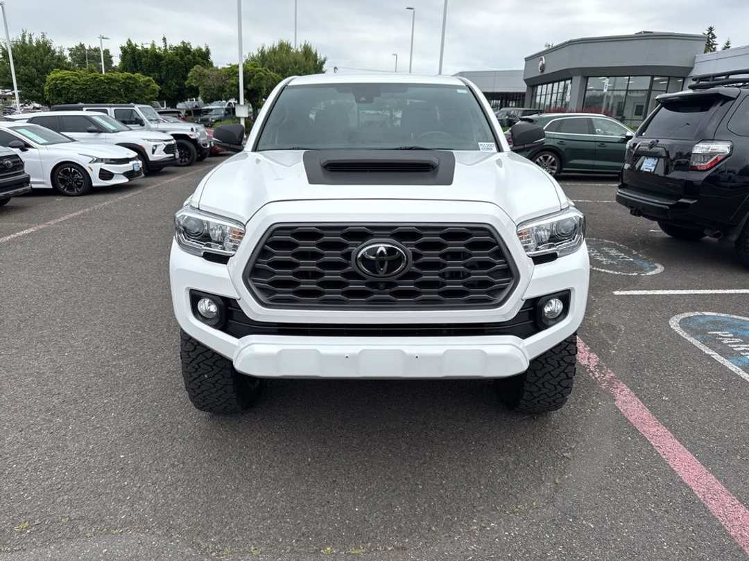2023 Toyota Tacoma TRD Sport - Image 2