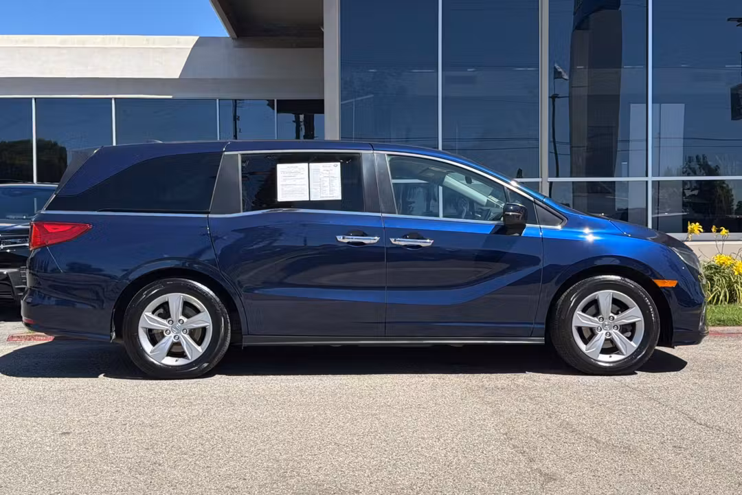 2020 Honda Odyssey EX - Image 3