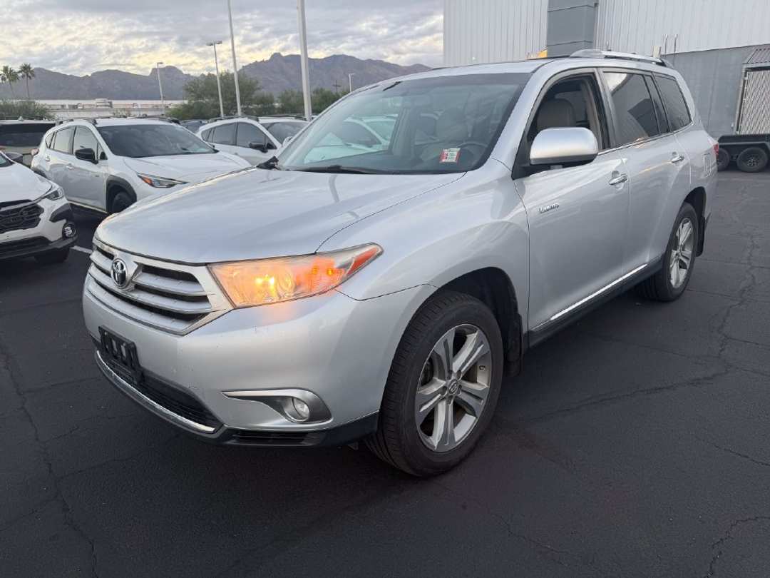 2012 Toyota Highlander Limited - Image 3