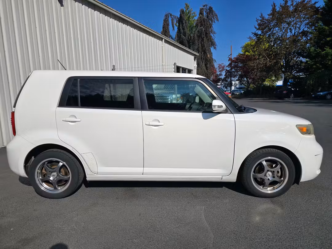 2010 Scion Xb Base - Image 3