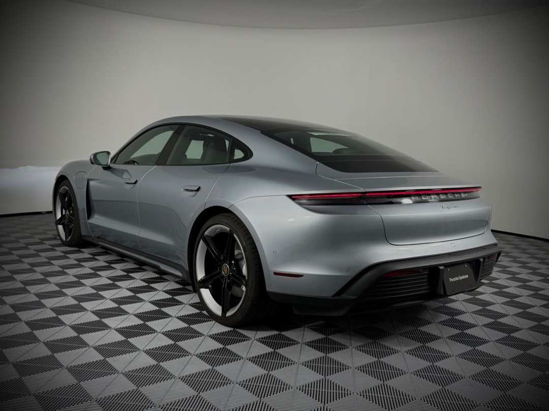 2024 Porsche Taycan - Image 3