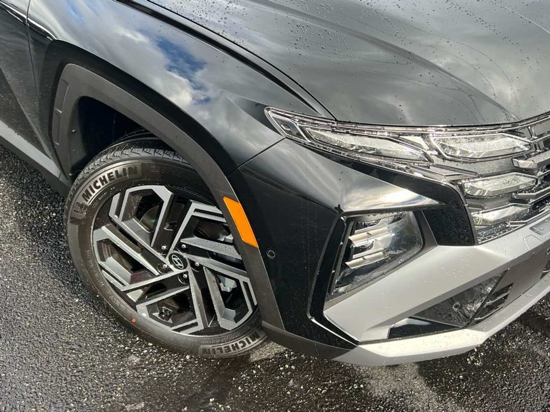 2026 Hyundai Tucson Hybrid Limited - Image 2
