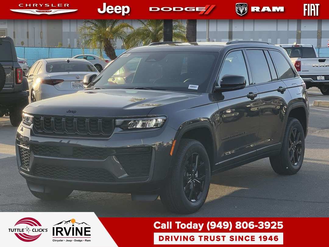 2026 Jeep Grand Cherokee Laredo Altitude - Image 3