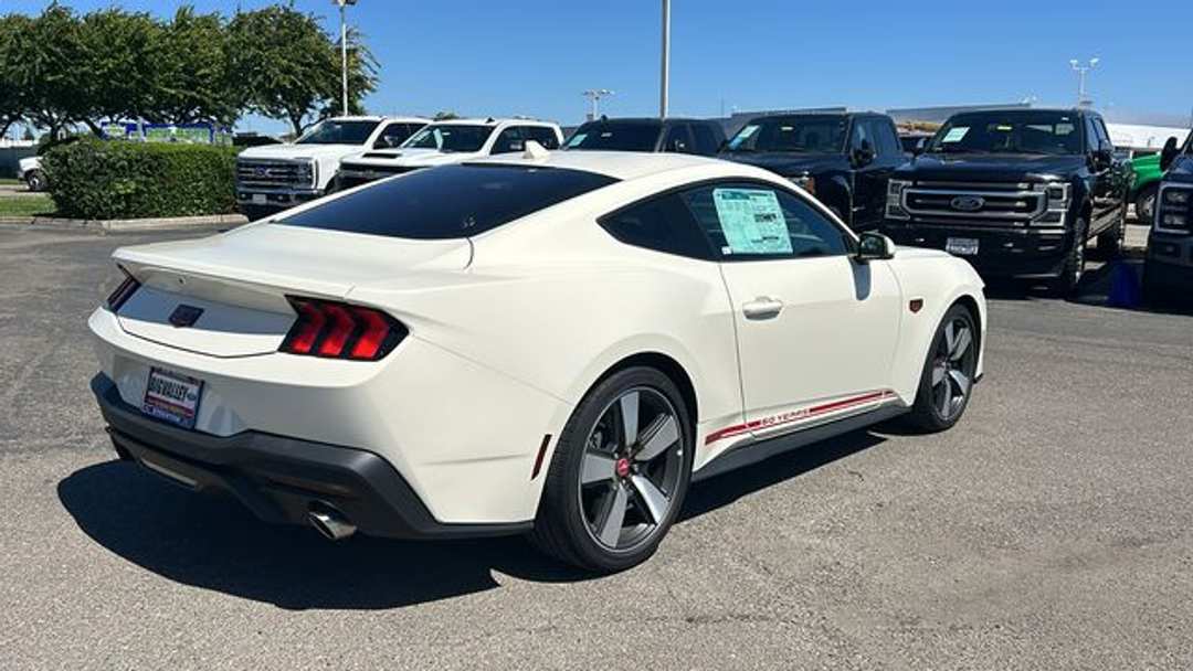 2025 Ford Mustang GT Premium - Image 3