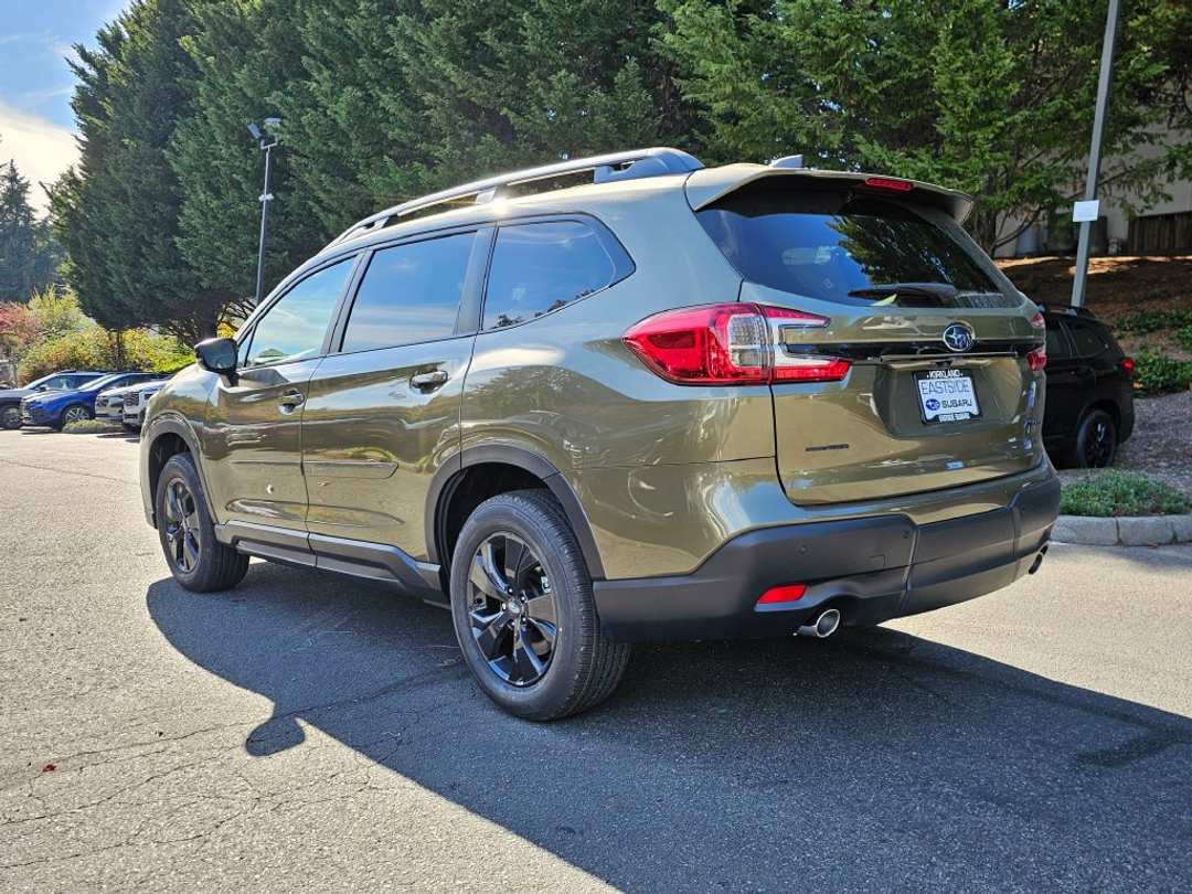2027 Subaru Ascent Premium - Image 3