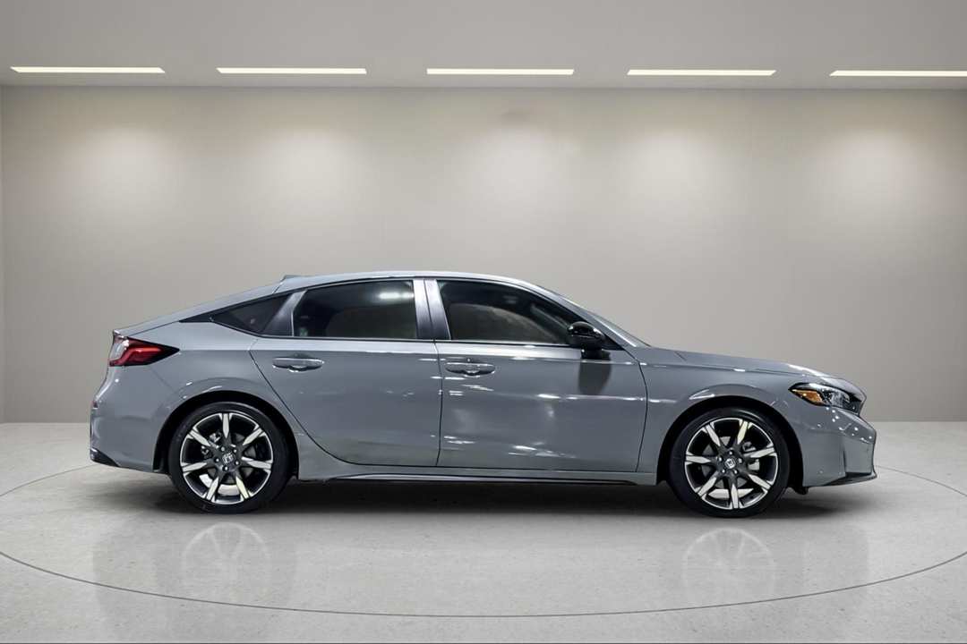 2026 Honda Civic Hybrid Sport Touring - Image 3