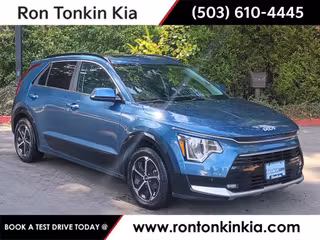 2023 Kia Niro SX