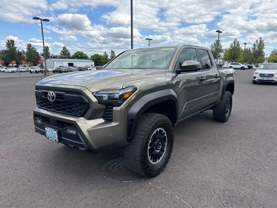 2024 Toyota Tacoma TRD OffRoad - Image 3