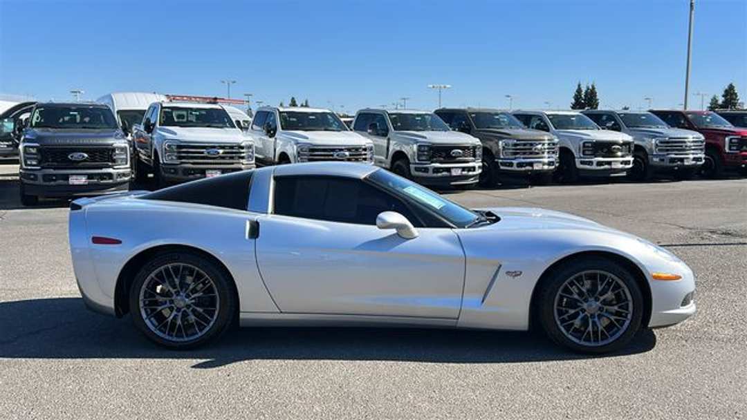 2013 Chevrolet Corvette Base - Image 2