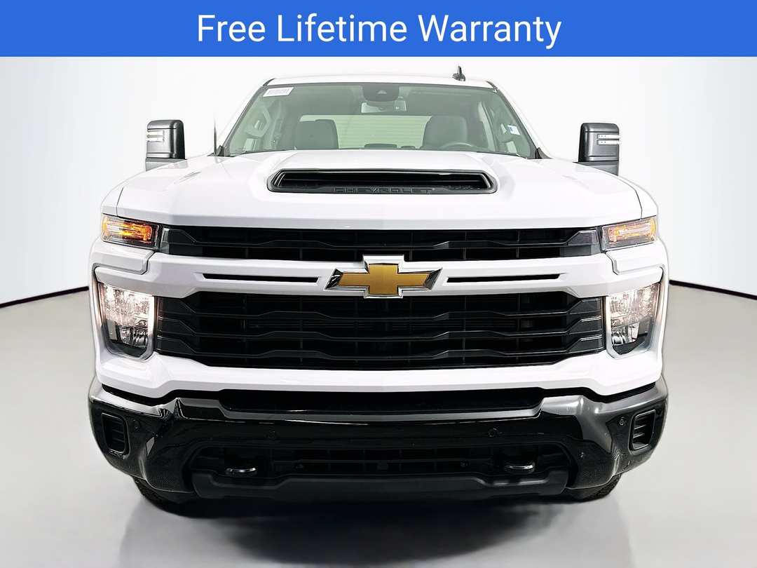 2026 Chevrolet Silverado 2500Hd Custom - Image 2