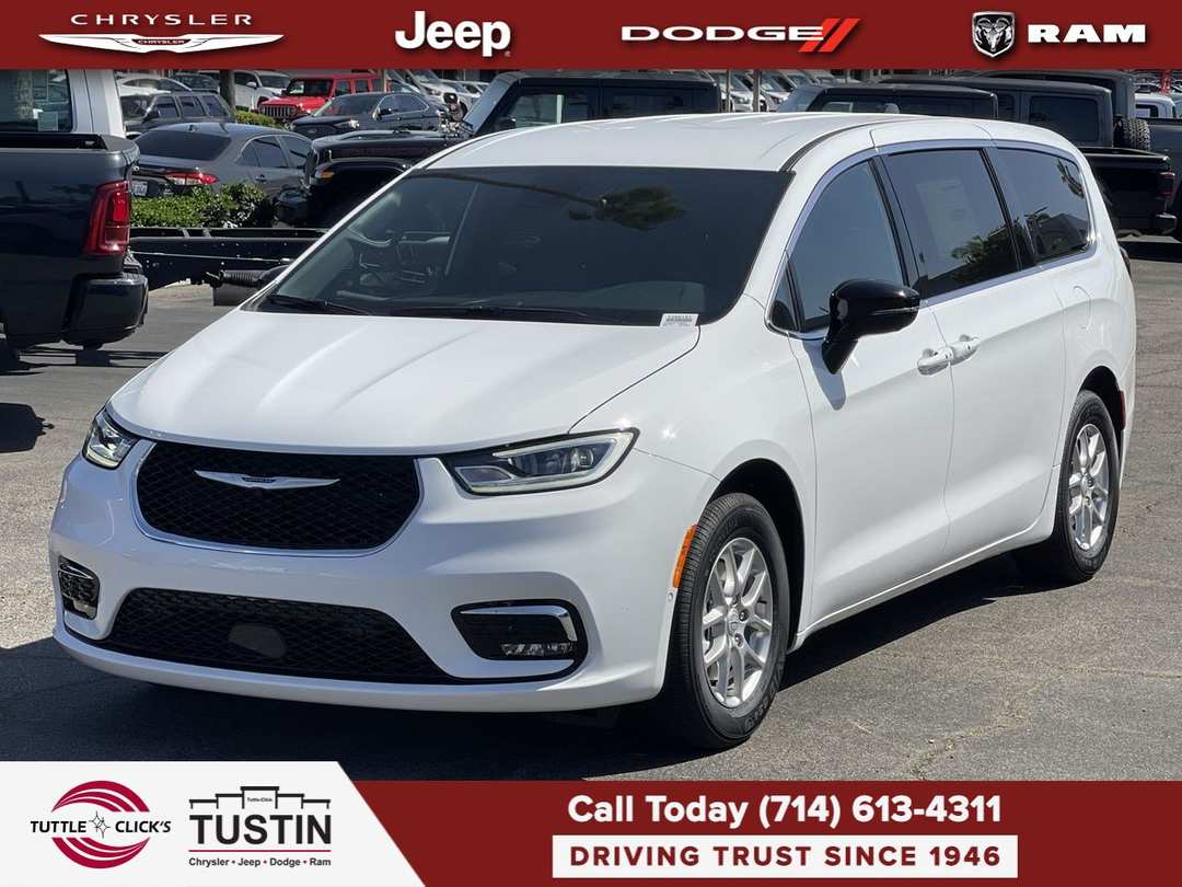 2026 Chrysler Pacifica Select - Image 3