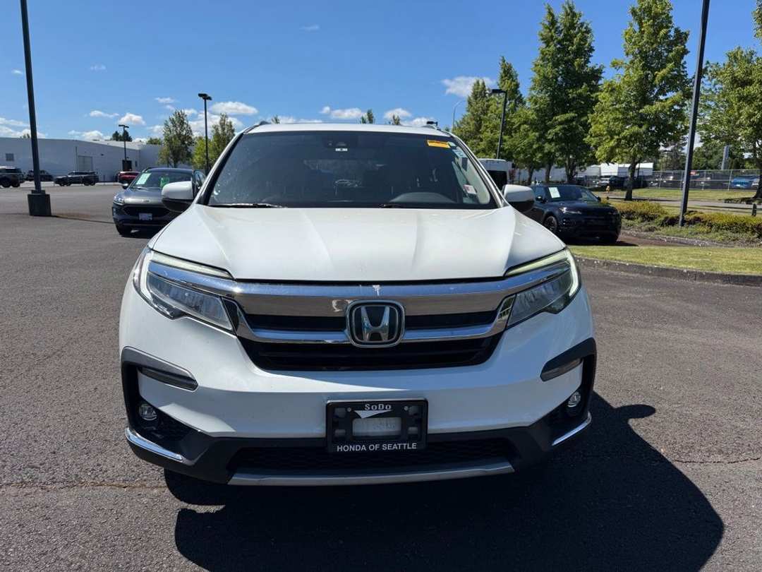 2019 Honda Pilot Elite - Image 2