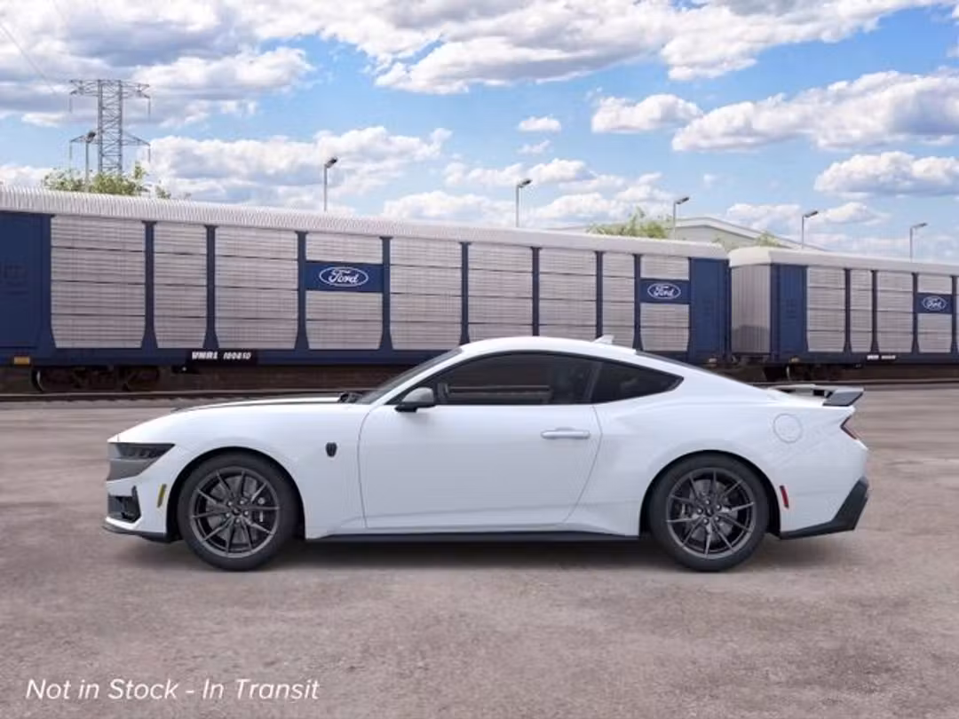 2026 Ford Mustang Dark Horse - Image 3