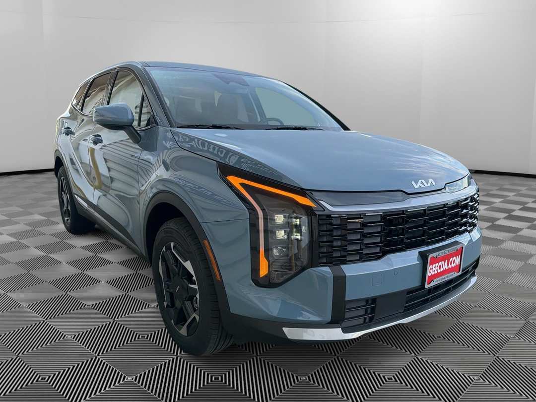 2027 Kia Sportage Hybrid S - Image 3